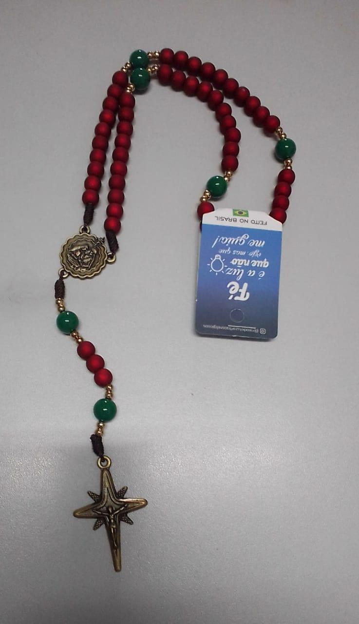 imagem de Terço pérola vermelho e dourado de Natal