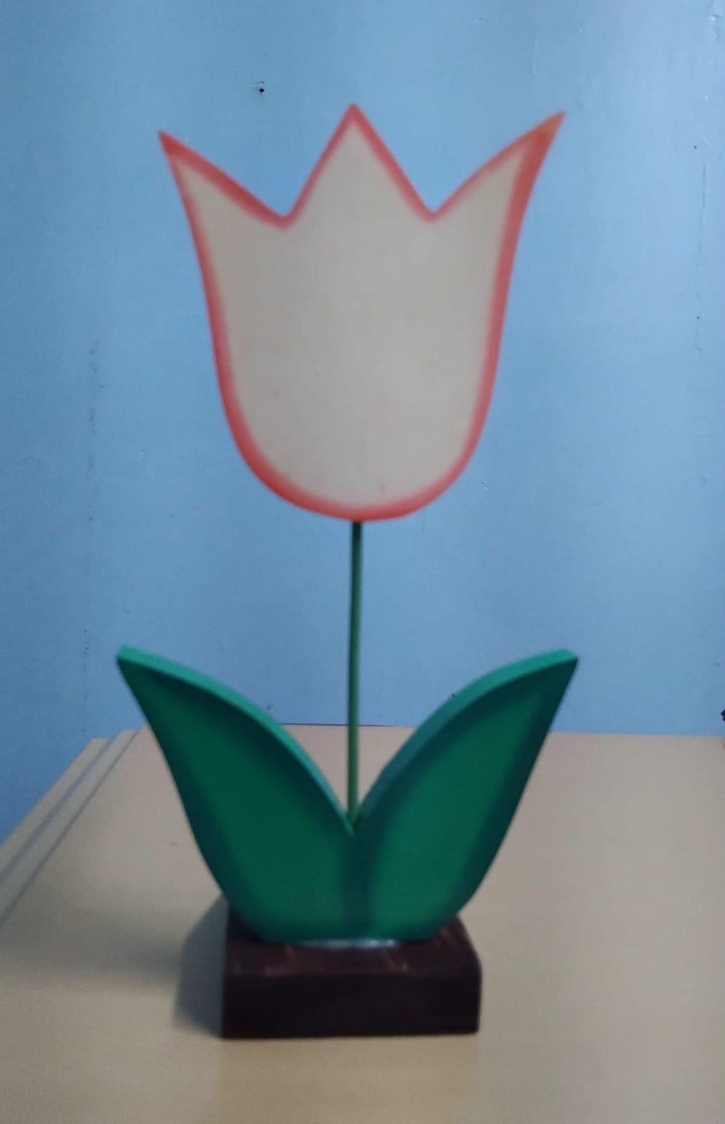 imagem de Enfeite para mesa em madeira