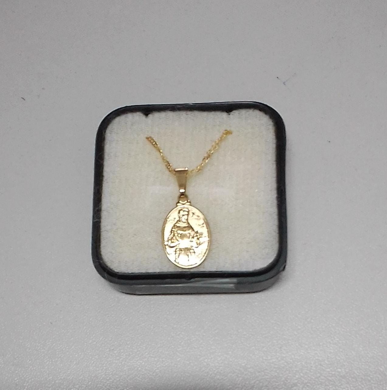 imagem de Cordão com pingente São Francisco de Assis