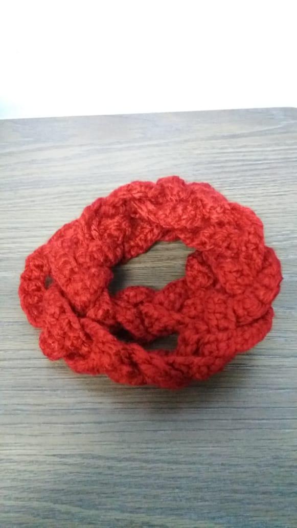 imagem de Gola de lã vermelha