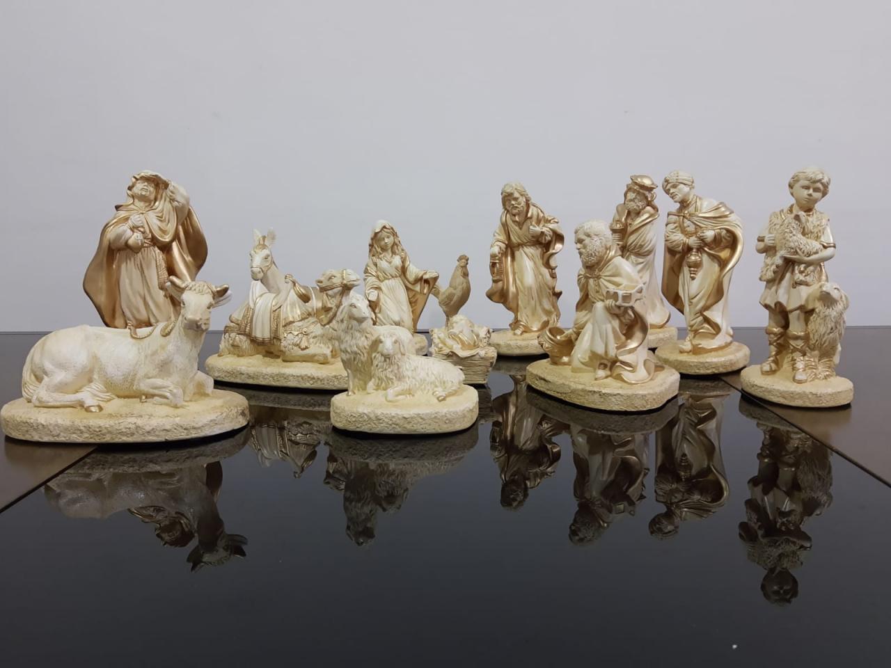 imagem de Presépio italiano em gesso Marfim 25cm - 13 peças