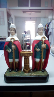 imagem de São Cosme e Damião em gesso 25 cm