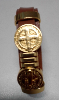 imagem de Pulseira de couro marrom dourada São Bento - 2 medalhas
