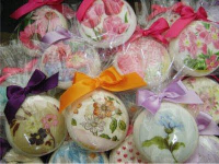 imagem de Sabonete decorado em decoupage